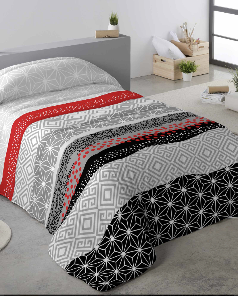 Custom printing embroidery baby fantasy bed sheet and pillow case bedding duvet cover set comforter