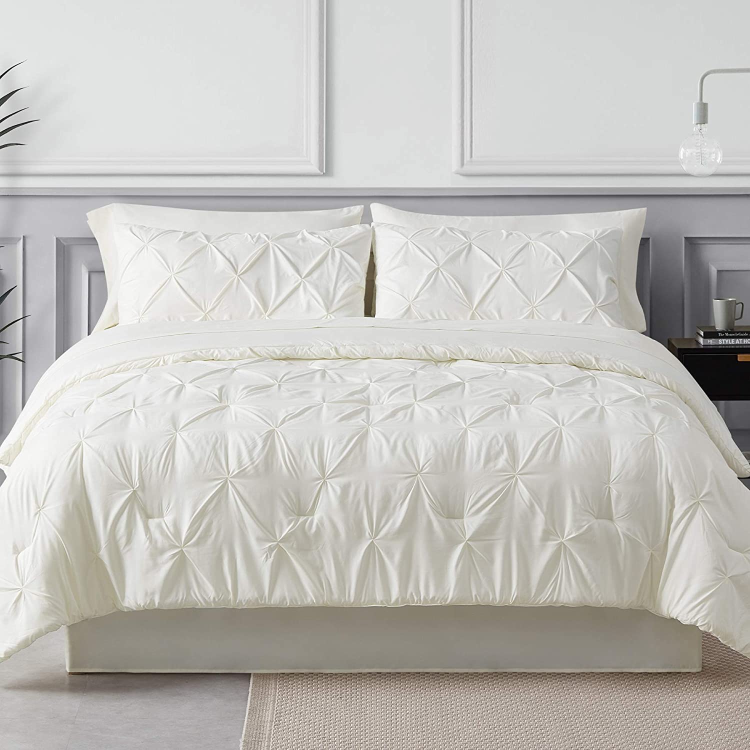 Queen Pintucks Comforter Set Bedding Comforter Sets Bed in A Bag 8 Pieces Factory Microfiber