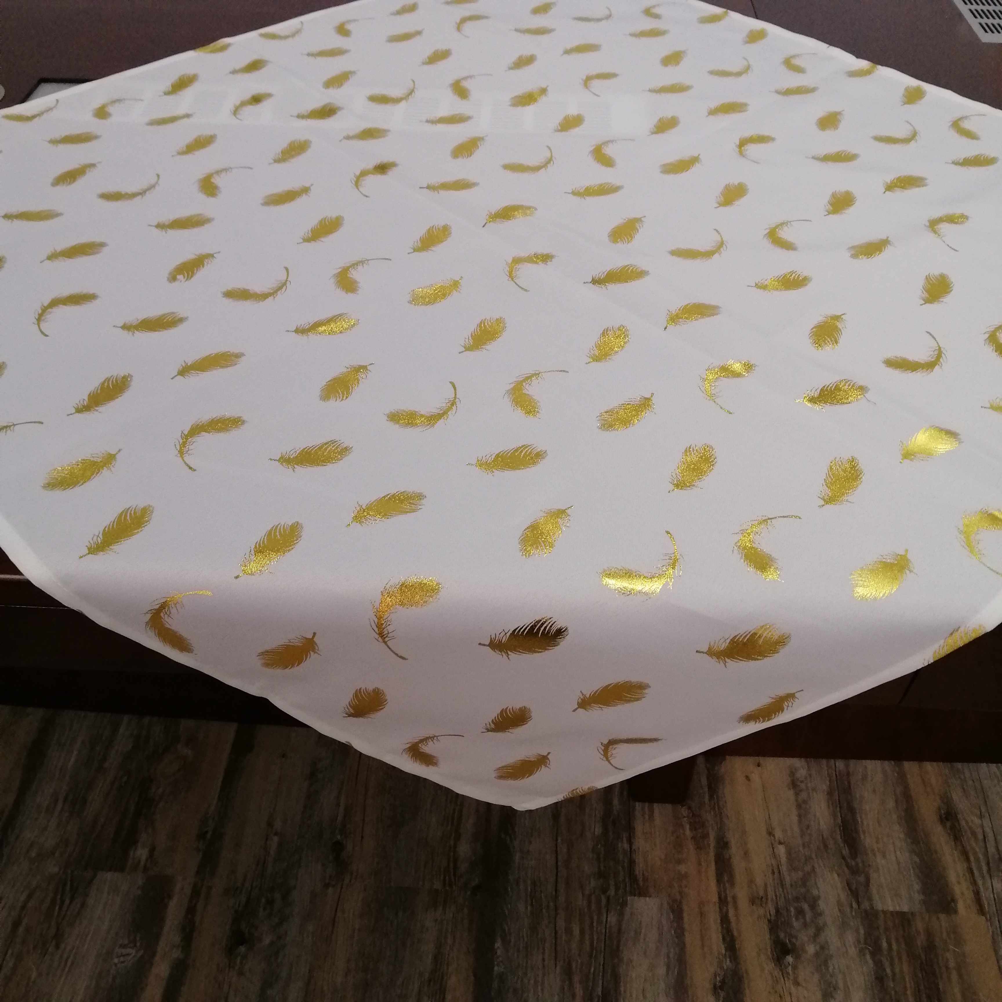 Foil tablecloth