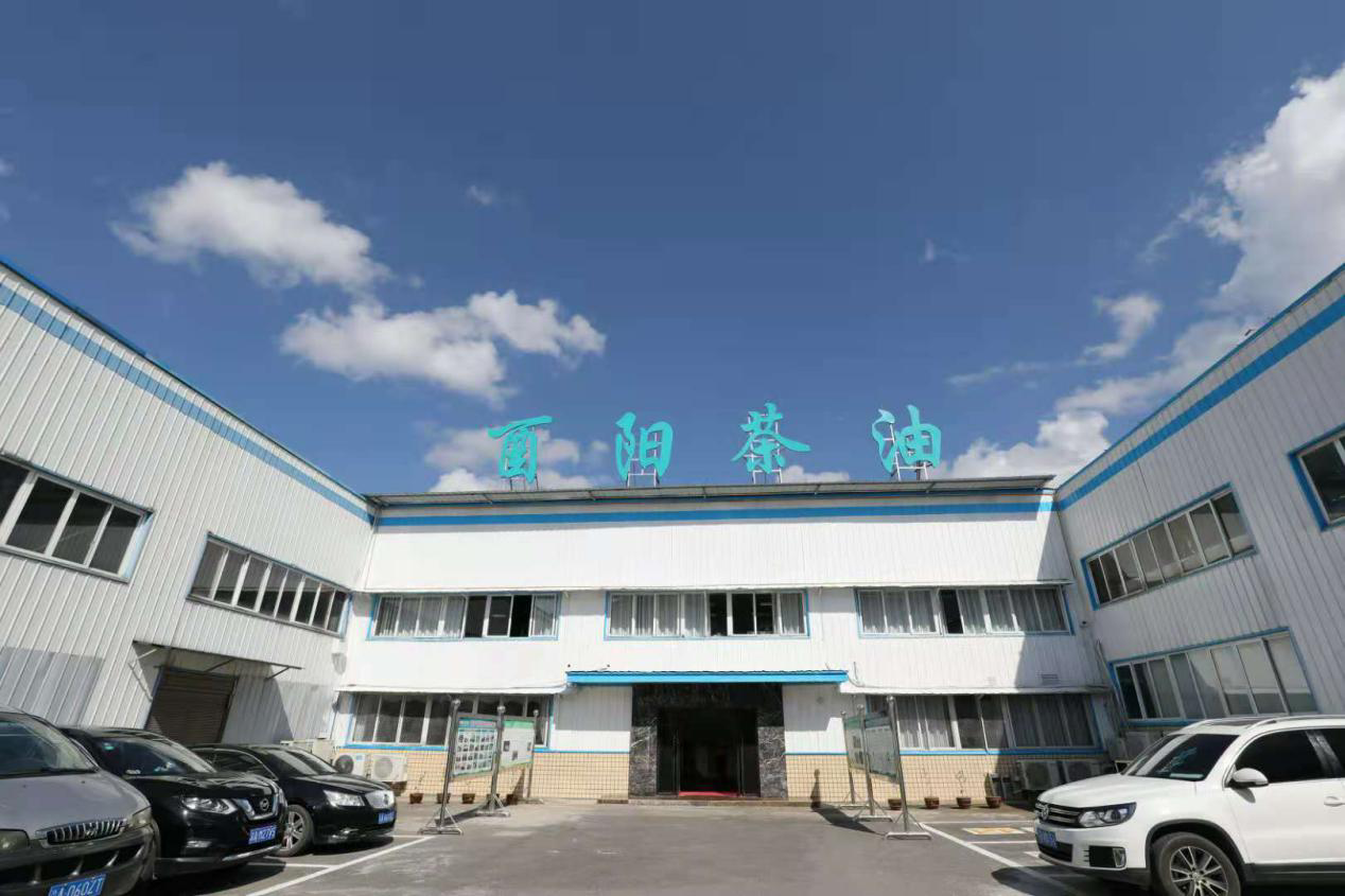 Youyang County Youzhou Ecological Agriculture Development Co., Ltd. – Camellia seed oil 1