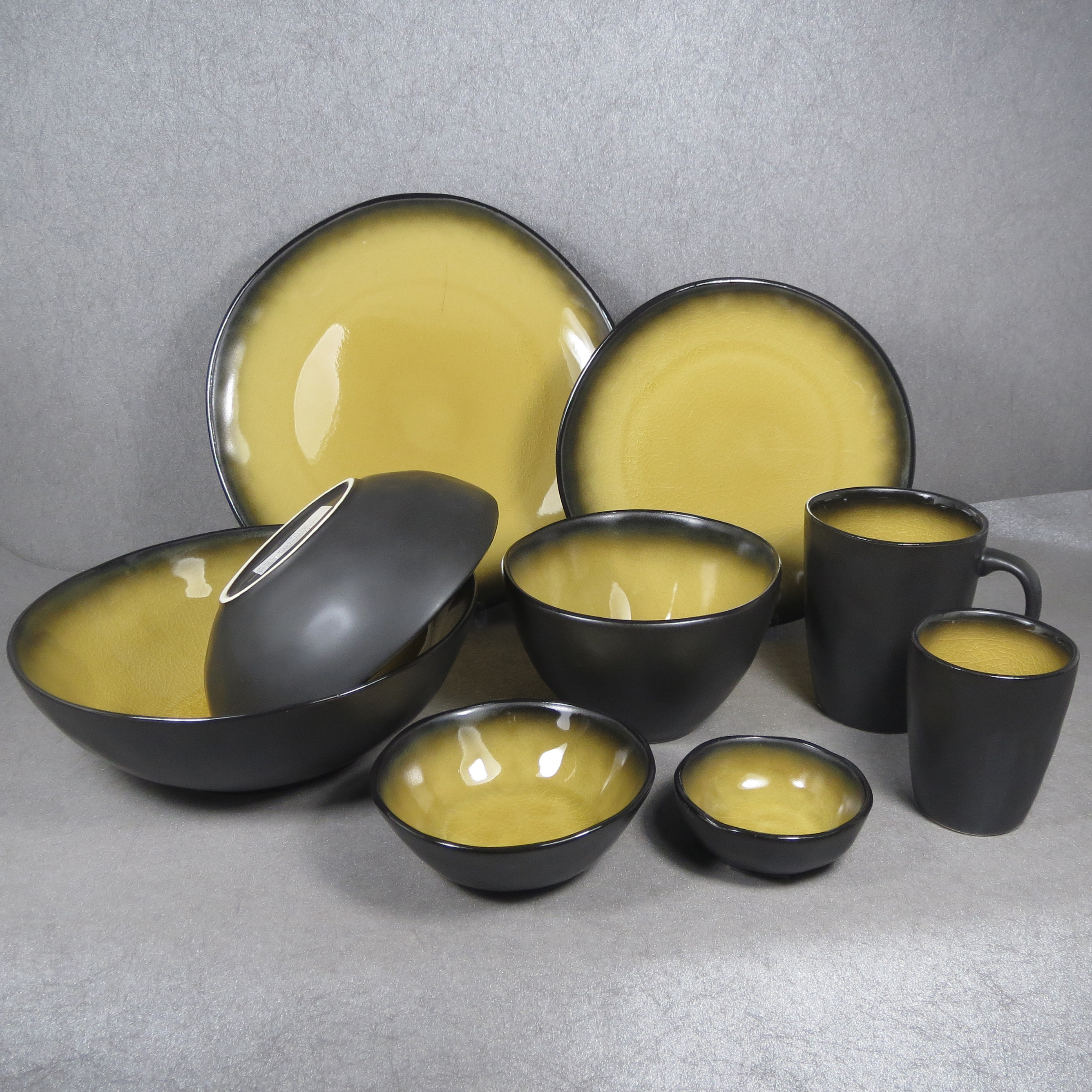 Porcelain tableware