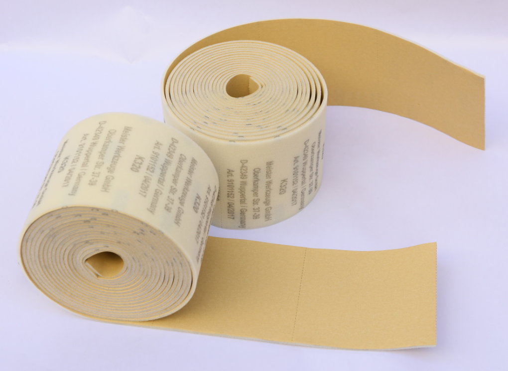 Abrasive sponge roll
