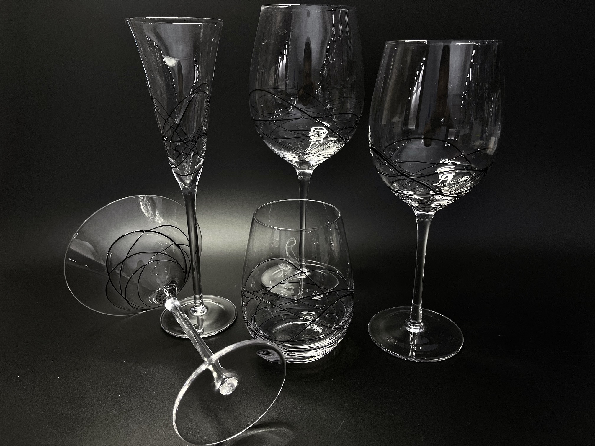 solid twist strand wine glass