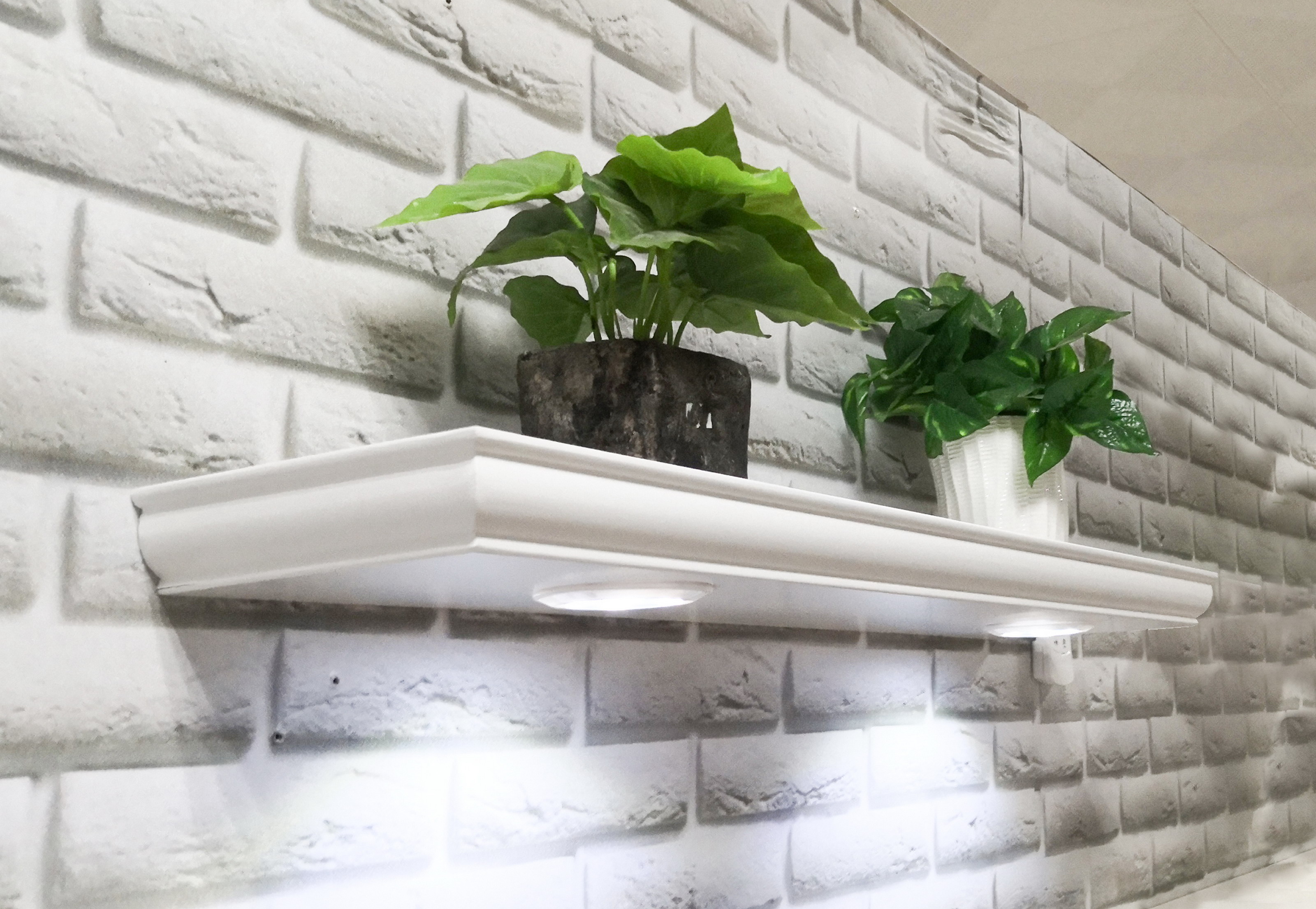 Decorative wall shelf/Commodity shelf with LED lights