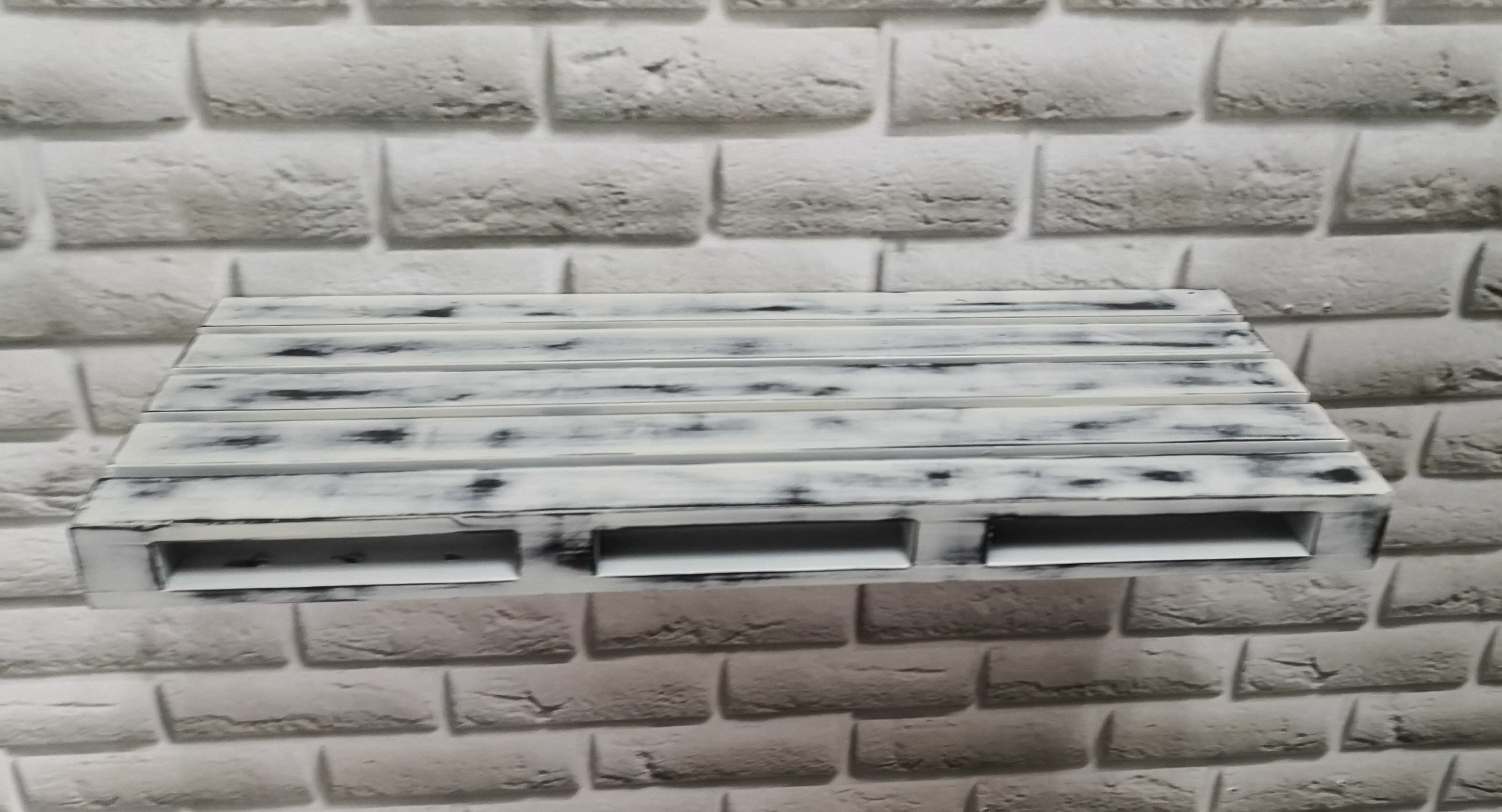 Rustic wall shelf /Decorative floating wall shelf/wooden commodity shelf