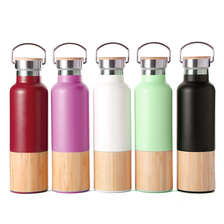 Vacuum bottle with bamboo