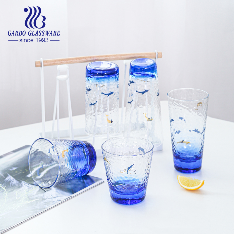 Handmade ocean blue spraying colored hammer pattern glass cup with customized decal design