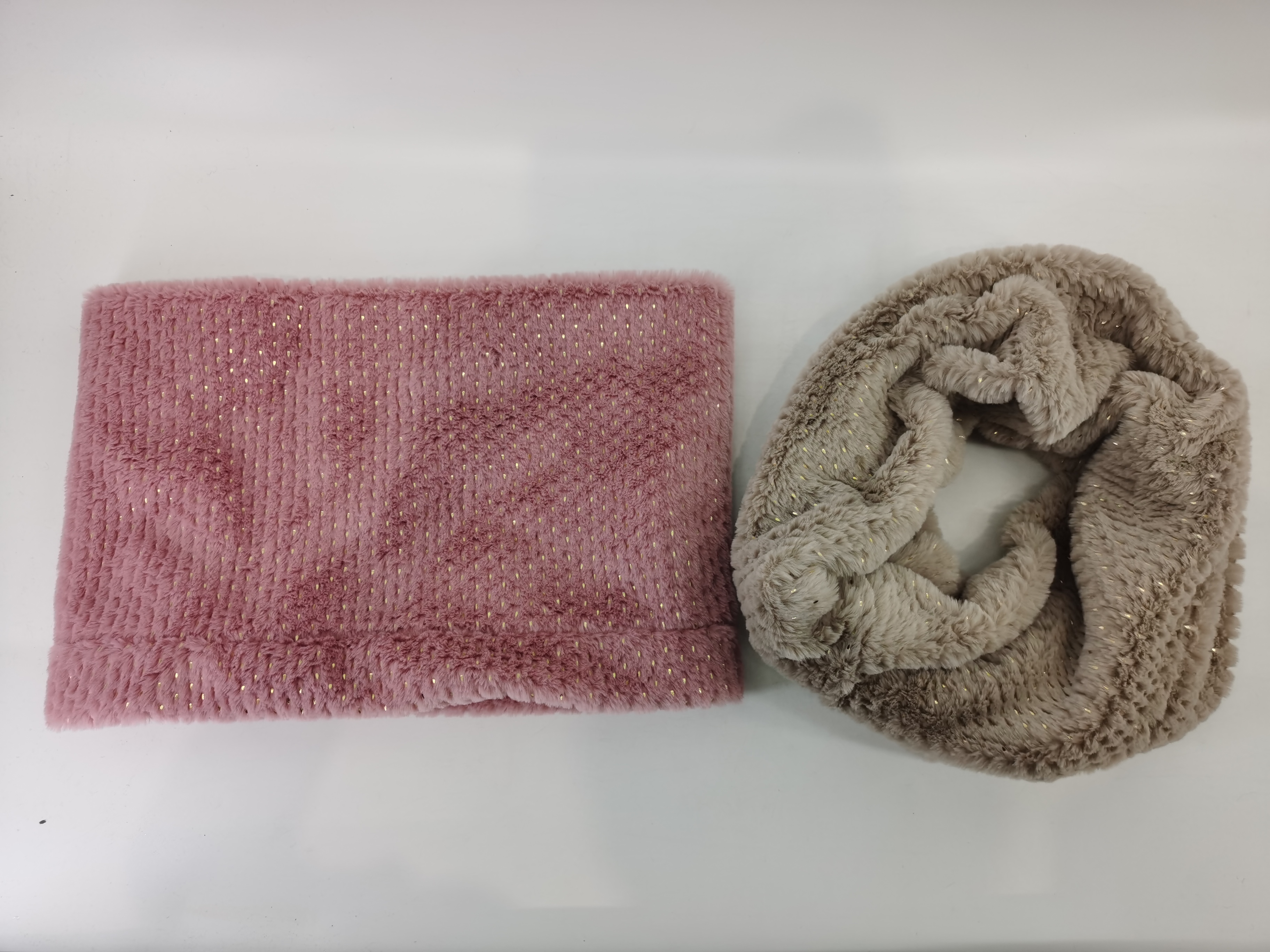 ladies' fake fur scarf