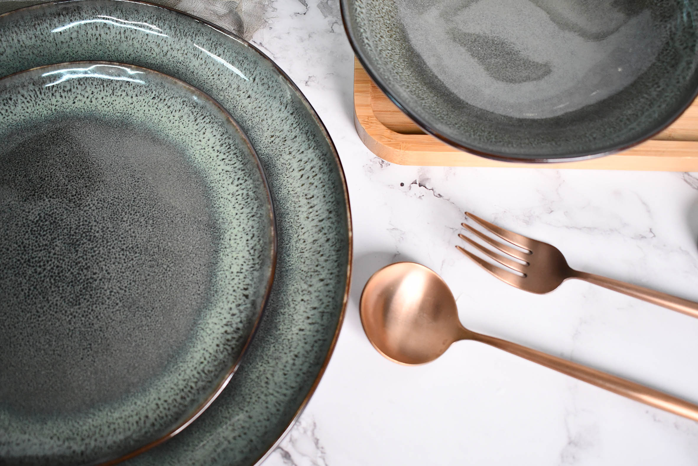 Grey Color Plates. Bowls and Mugs