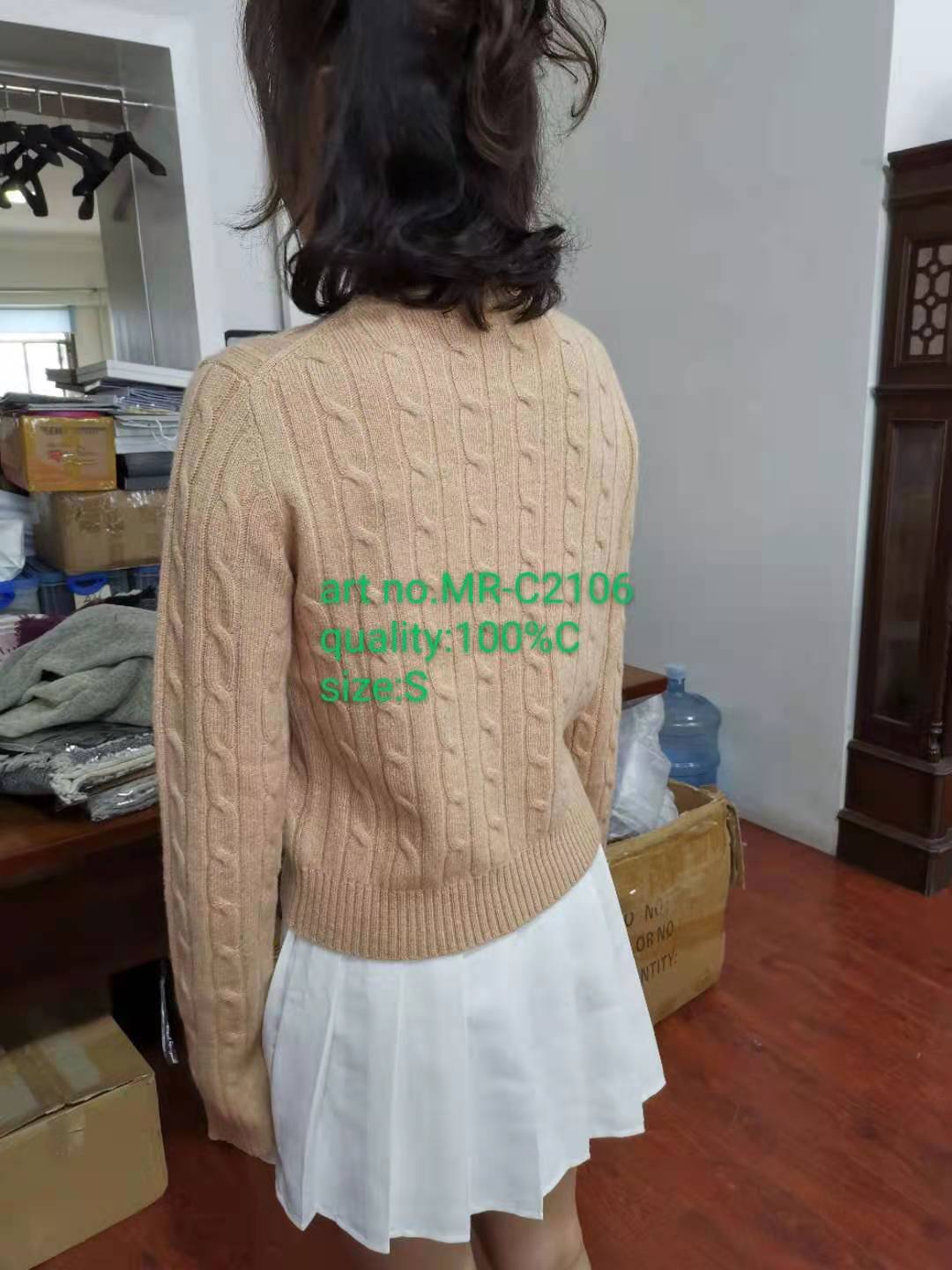 Cashmere cable-knit pullover