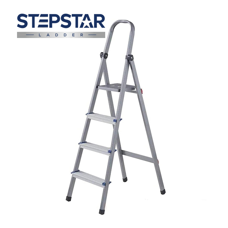 Lightweight Aluminum Step Ladder