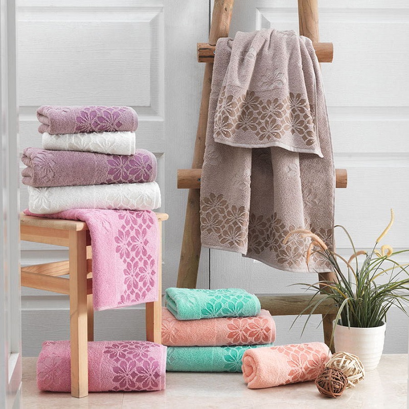 Solid Color 14s Lower Price Border Bath Towel