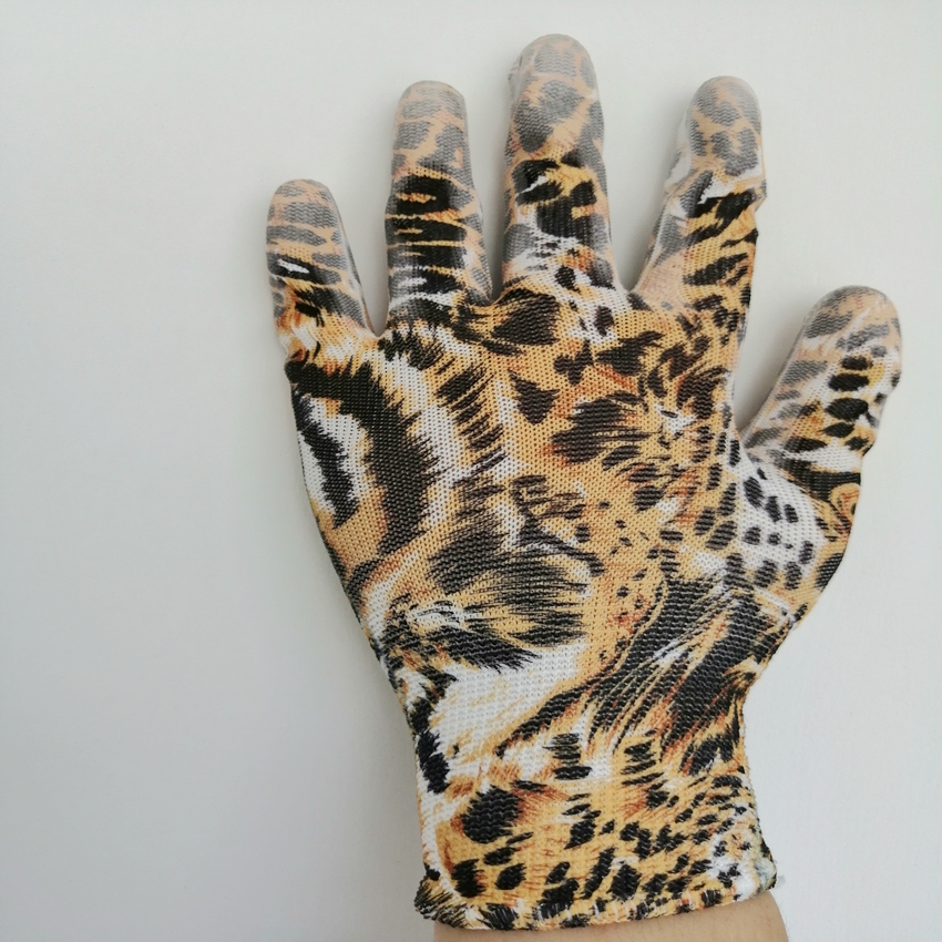 13G Colourful Polyester gloves coated with pu