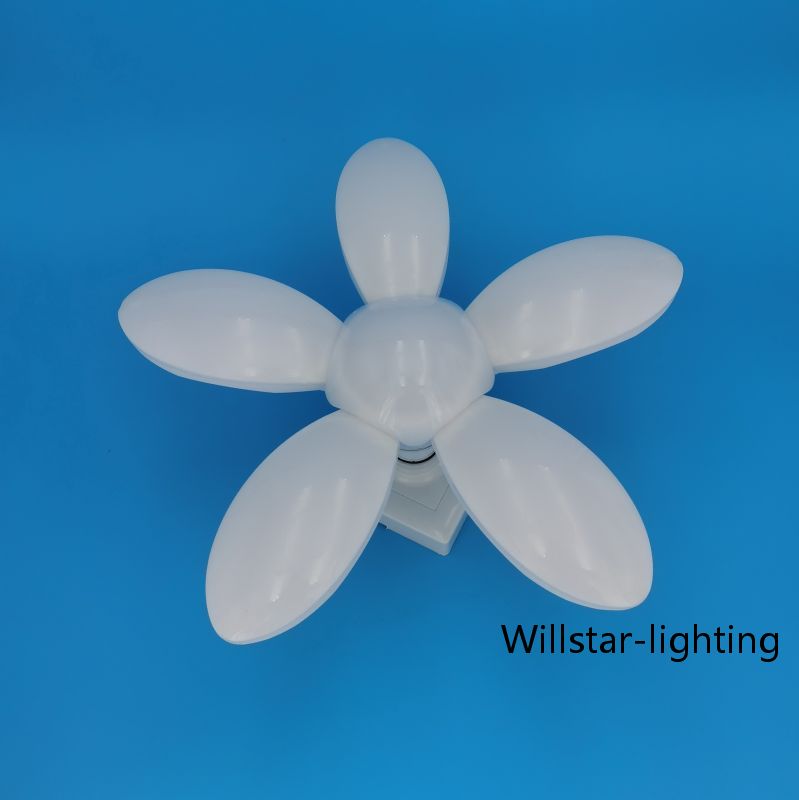 Deformed flower-shaped led lamp