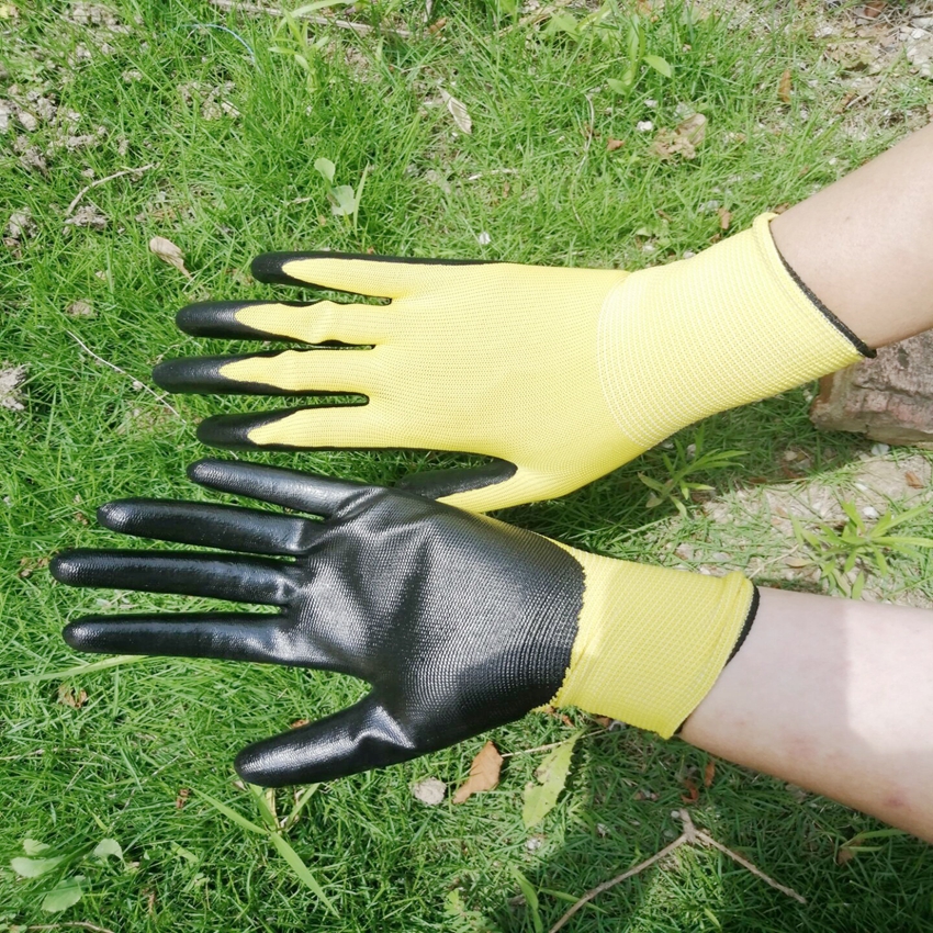 13 gauge Polyester Nitrile coated gloves