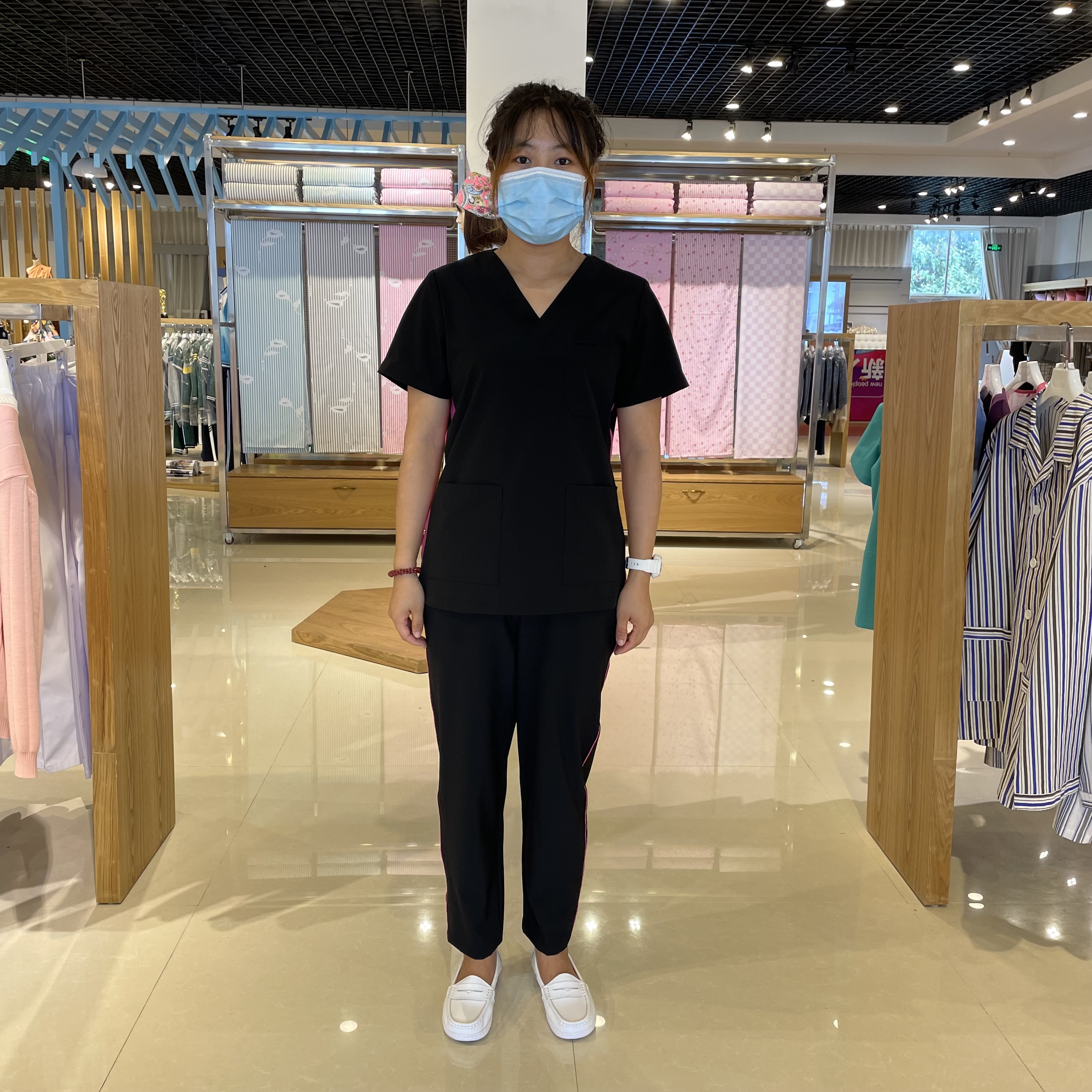 Charming new style polyester spandex scrub set