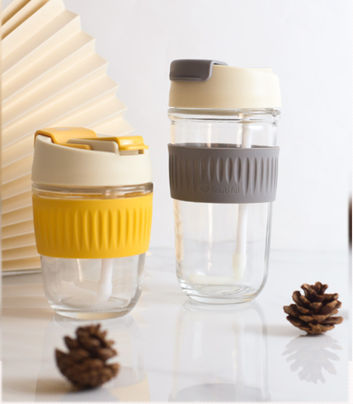 Glass Coffee Cup With Silicone Lid