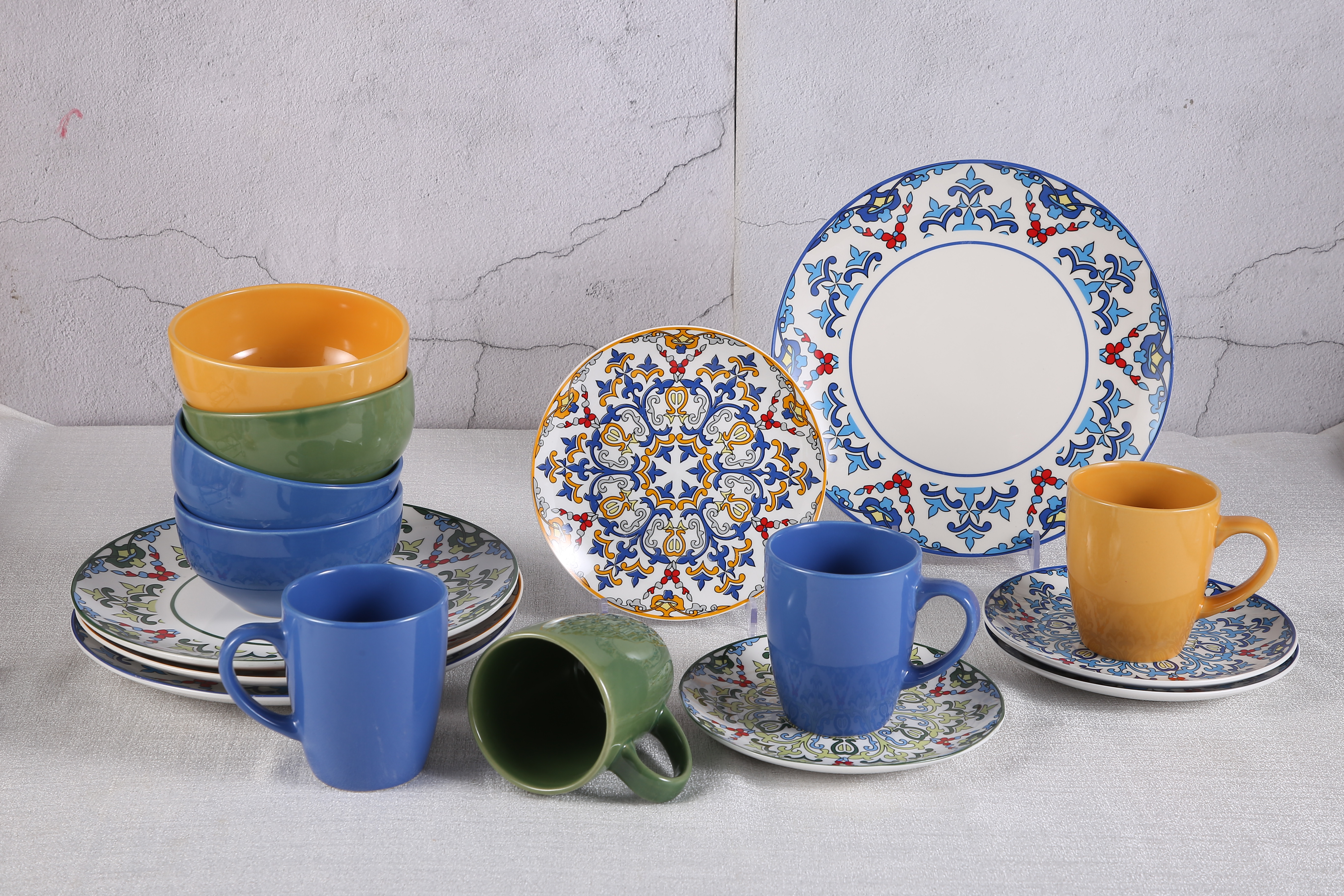 Reusable 16pcs porcelain with decal dinner set for custom design