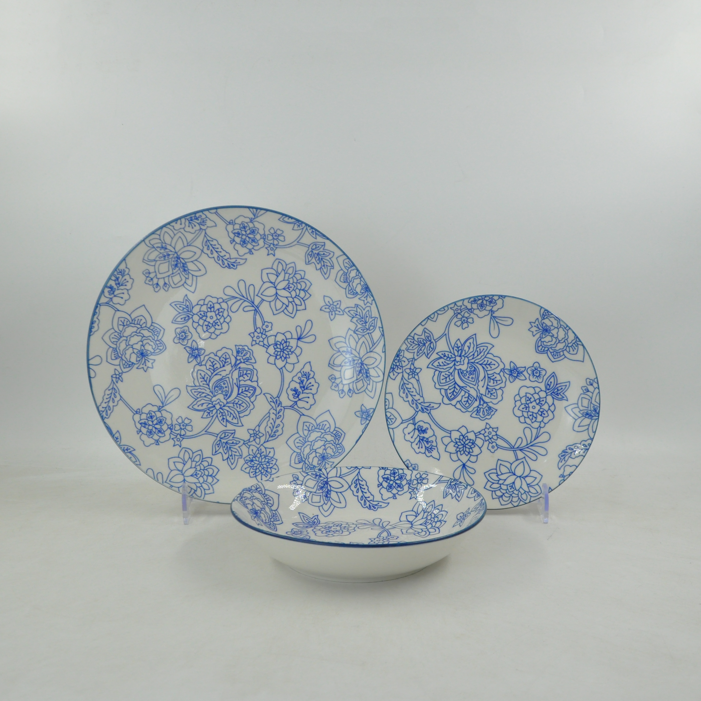 European modern ceramic dinnerware sets 18pcs fine chinese porcelain dinner set for restaurant