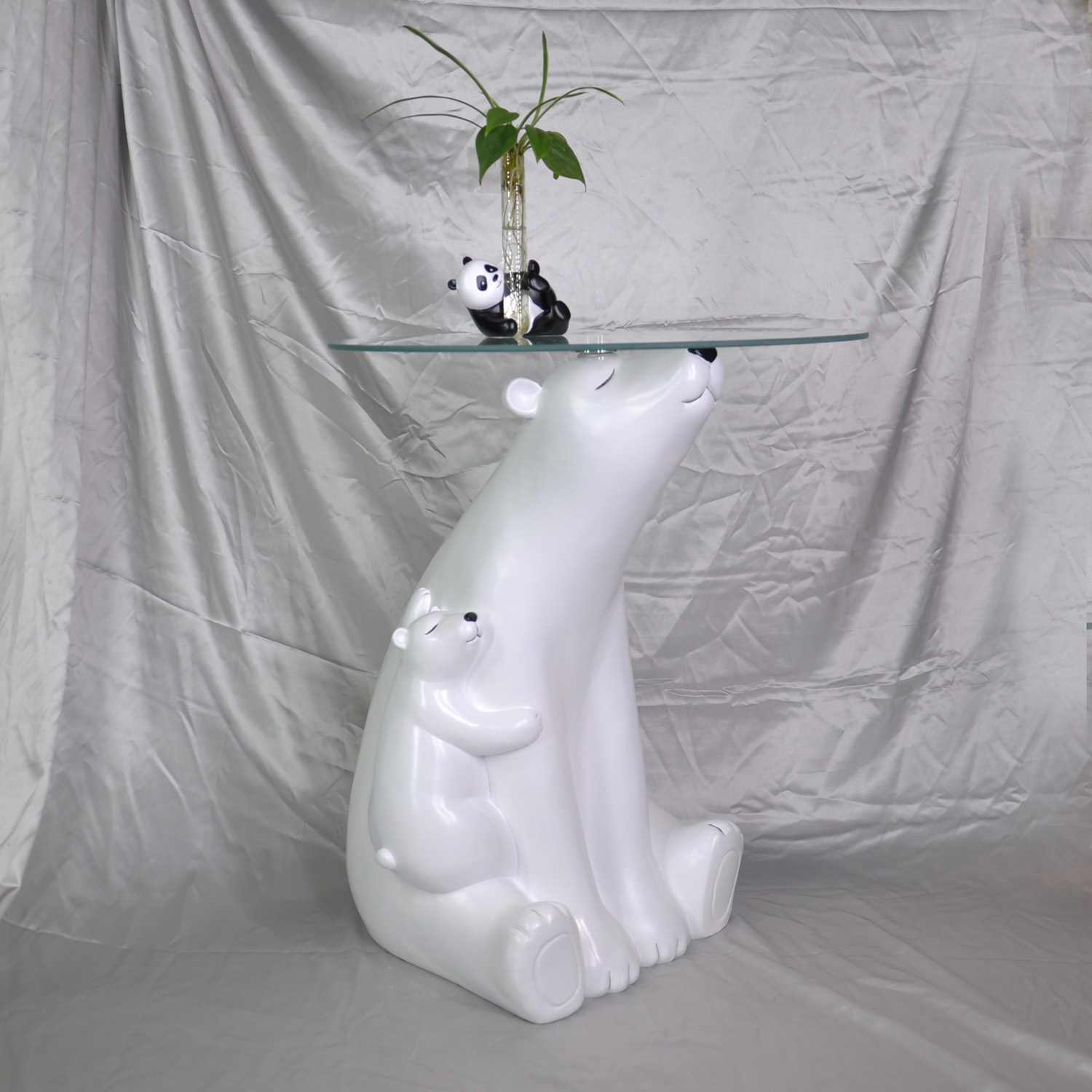 Wholesale resin molds cartoon panda sculpture with plate crafts accessories for indoor decoration
