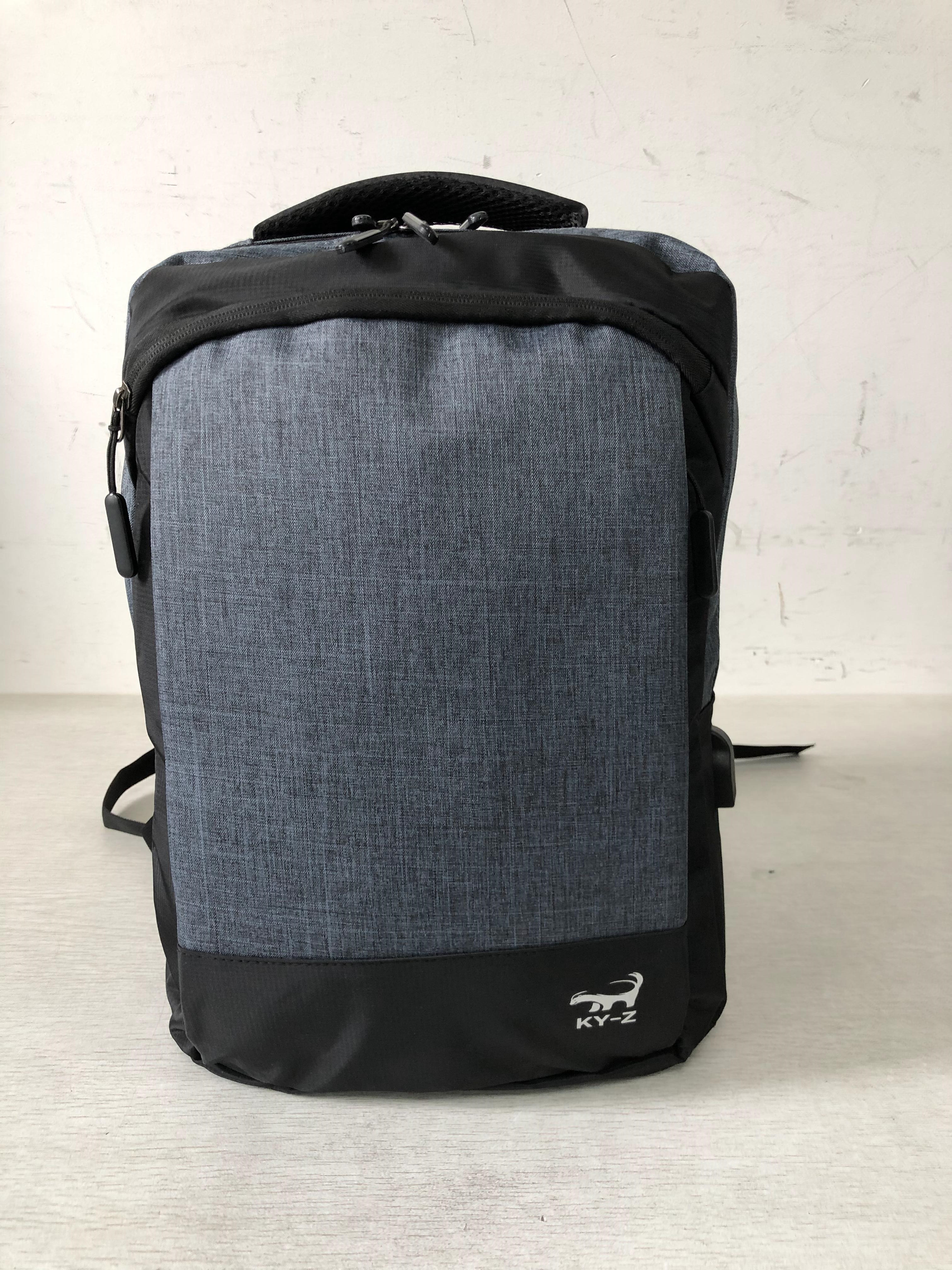 B3579-Laptop backpack