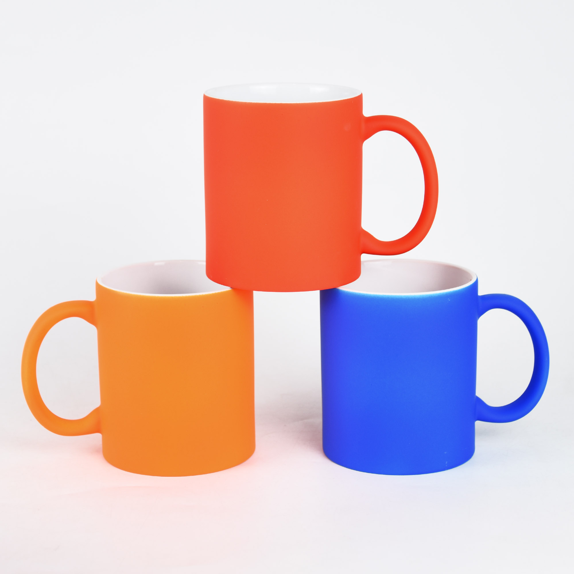 11oz coffee mug with coating outside