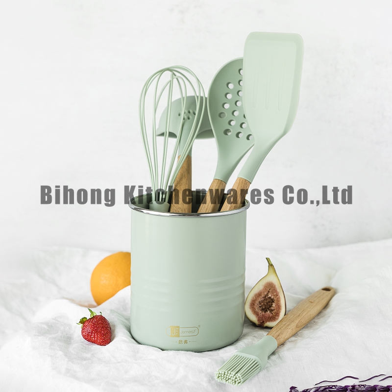 6 pcs utensils including