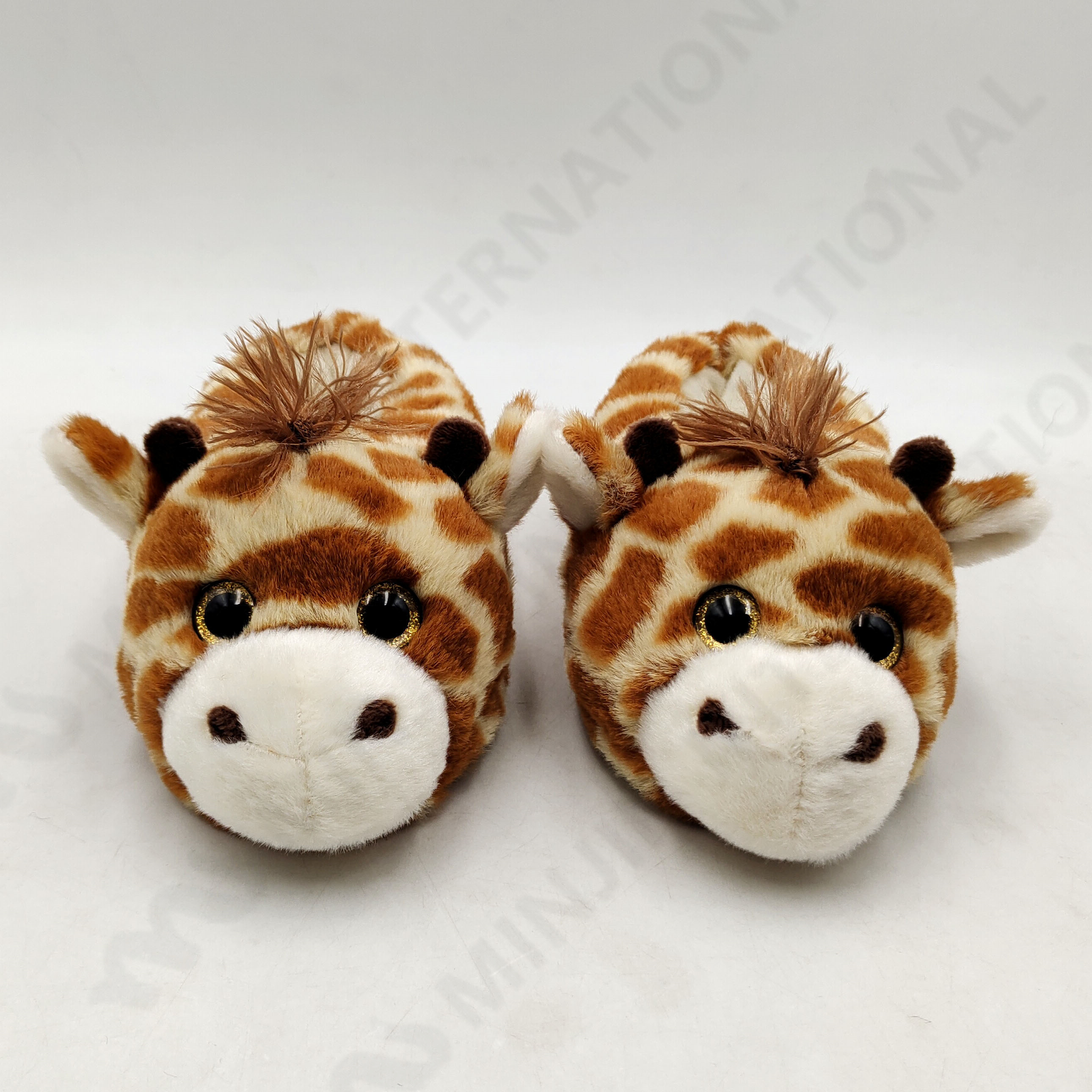 Custom fashion hot sale High quality soft stuffed plush toy cute giraffe slipper