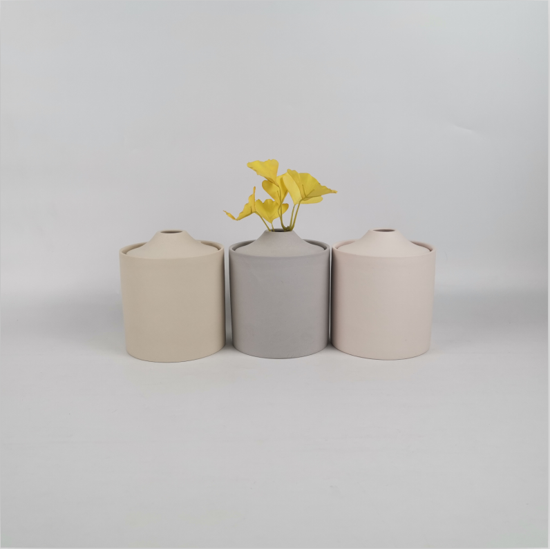Vase and ashtray