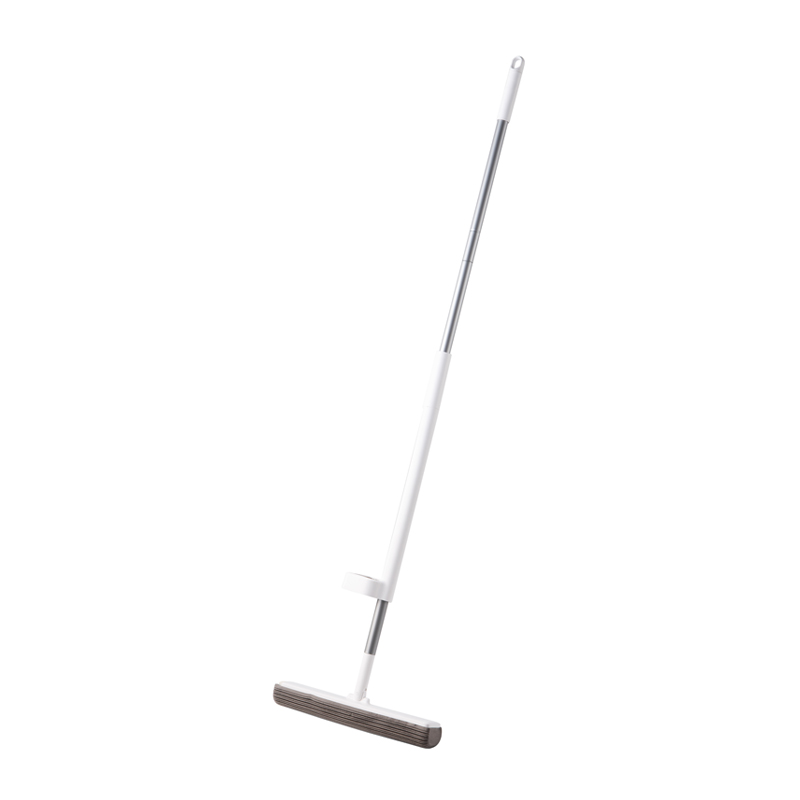 Self-squeeze sponge mop