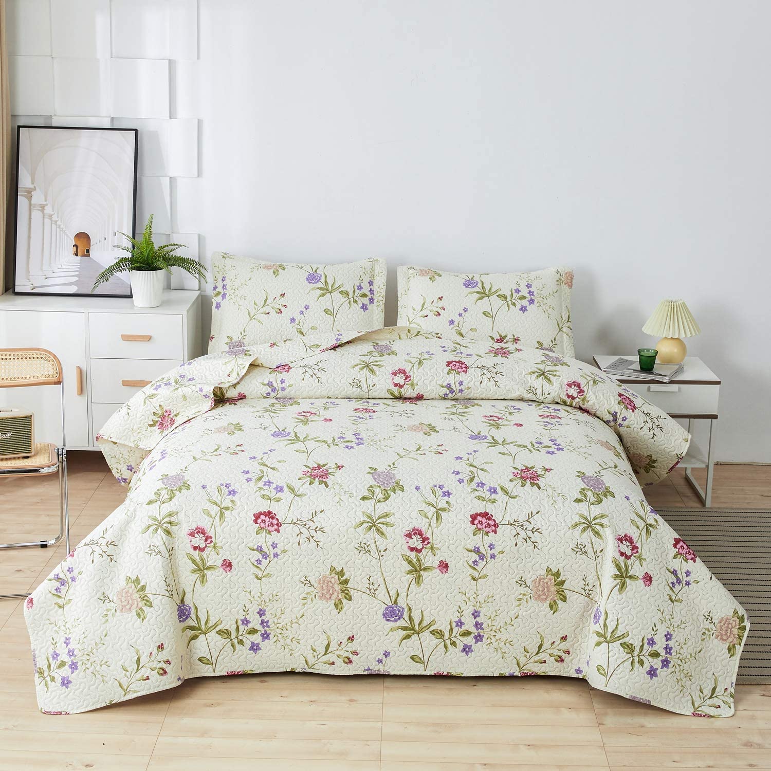 Factory direct sale Comfortable Cotton filling king size fitted bedspread