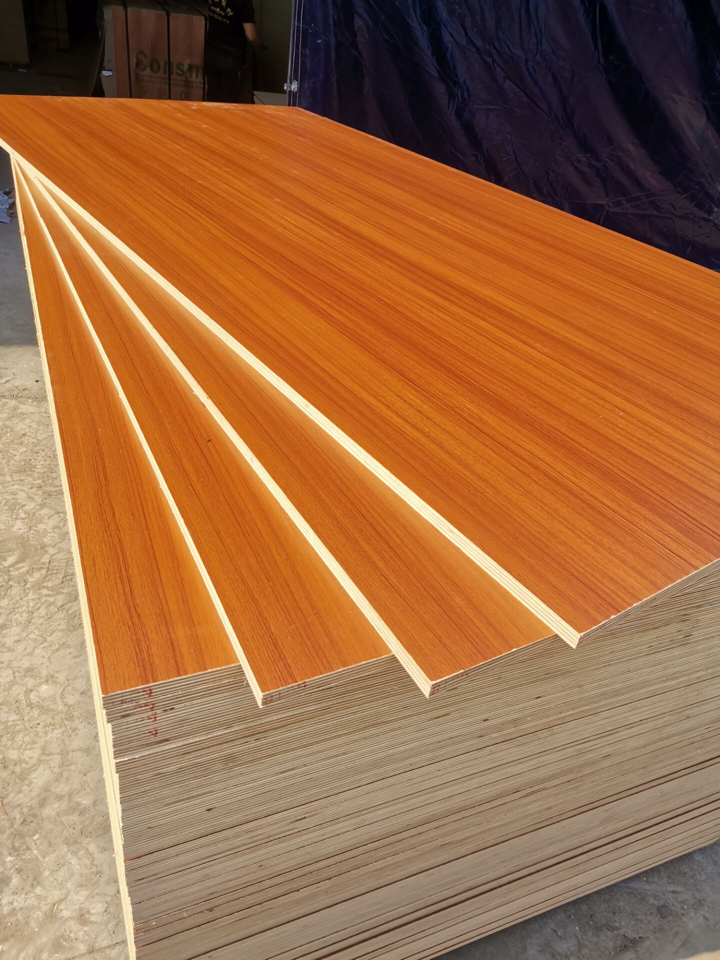 Consmos Furniture Grade Melamine Laminated MDF, Chipboard, Plywood panels
