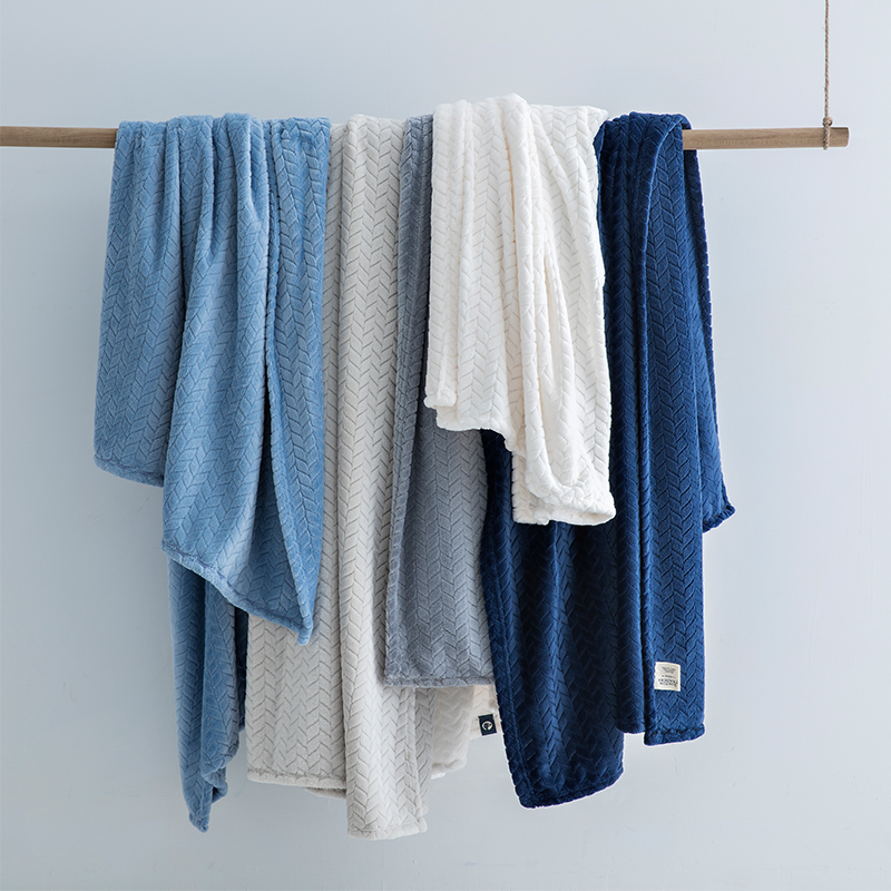 flannel jacquard solid throw