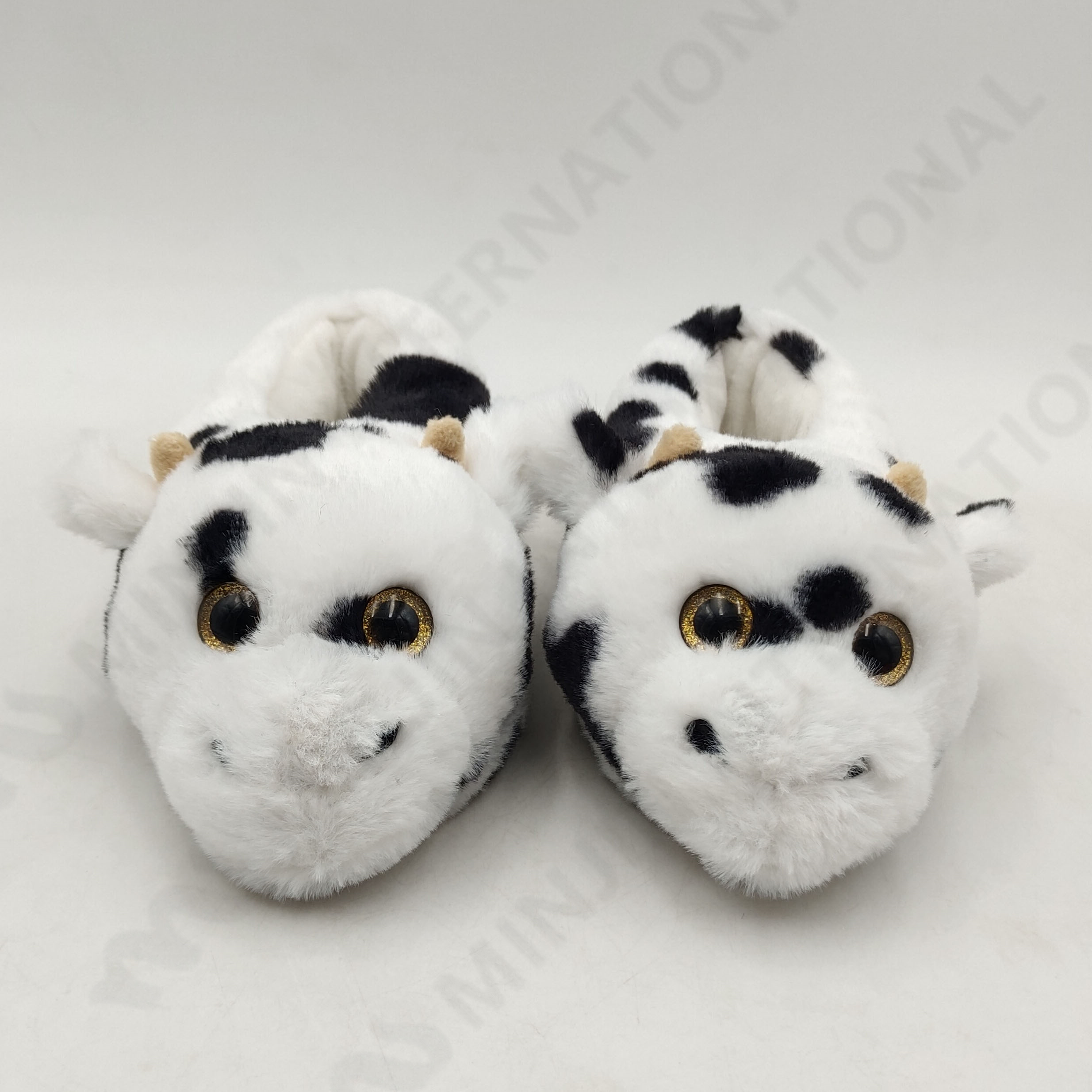 Custom fashion hot sale High quality soft stuffed plush toy cute cow slipper