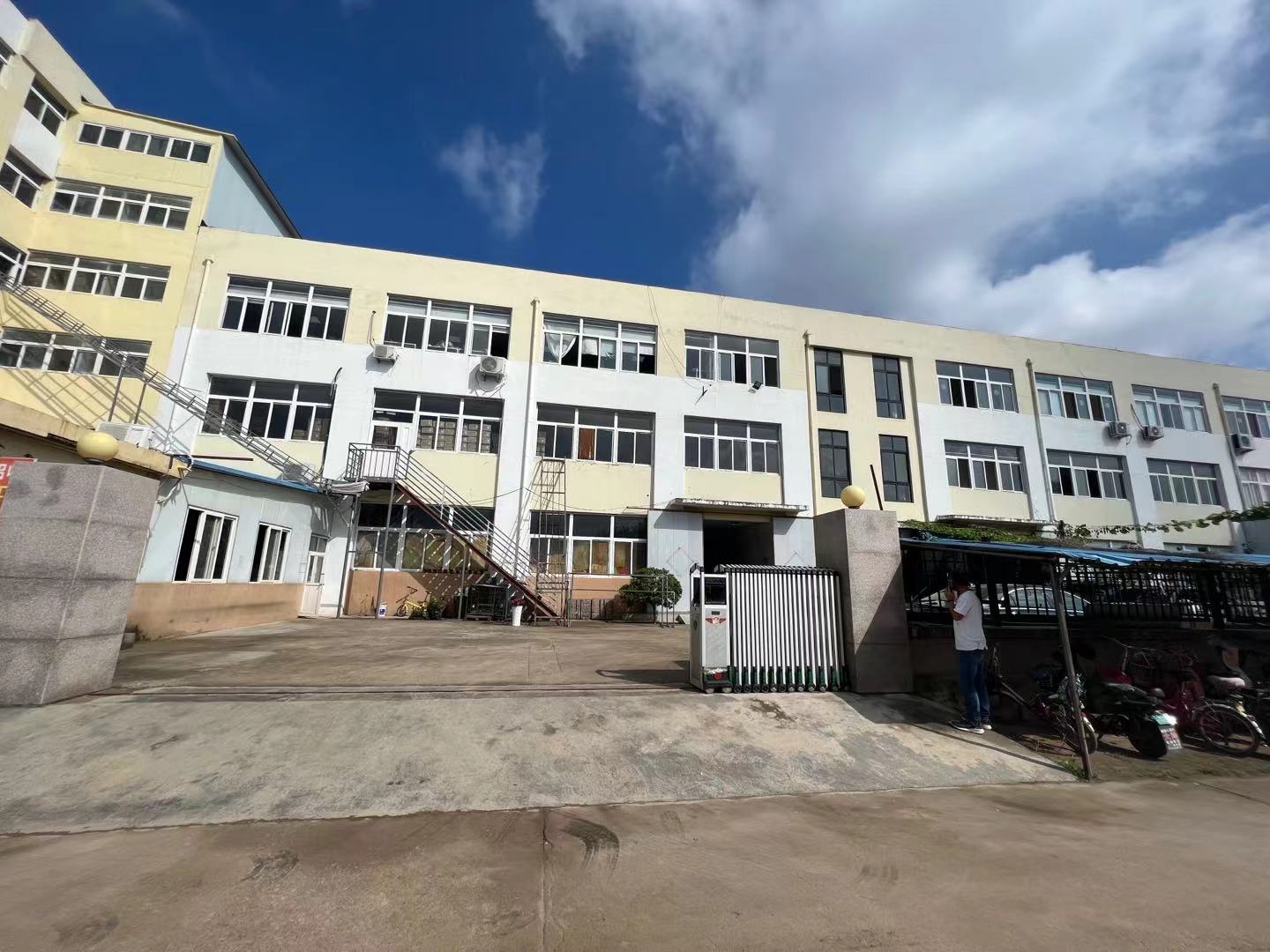 Qingdao Shiyue Jinhua Clothing Co., Ltd. – pajamas 2