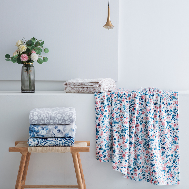printed flannel throw