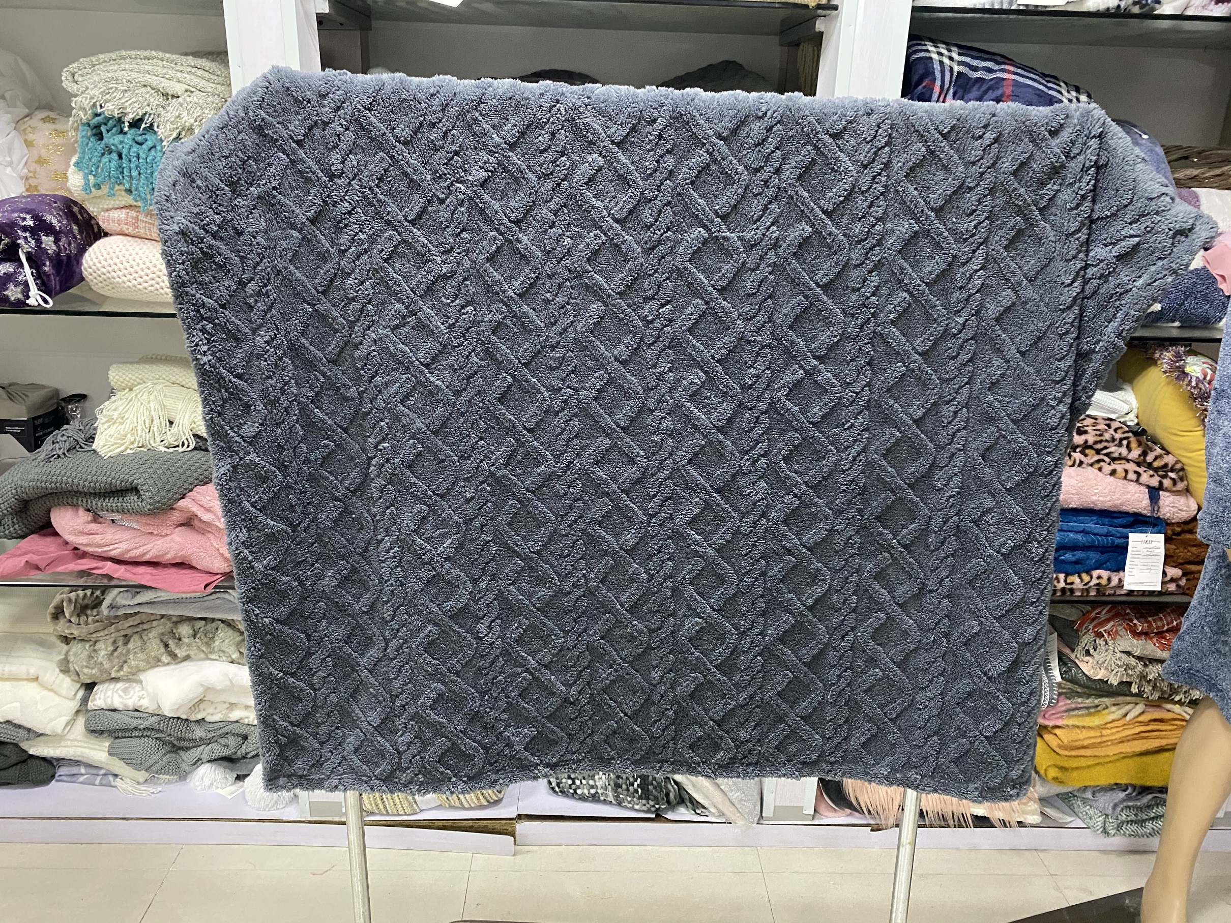 Flannel jacquard blanket