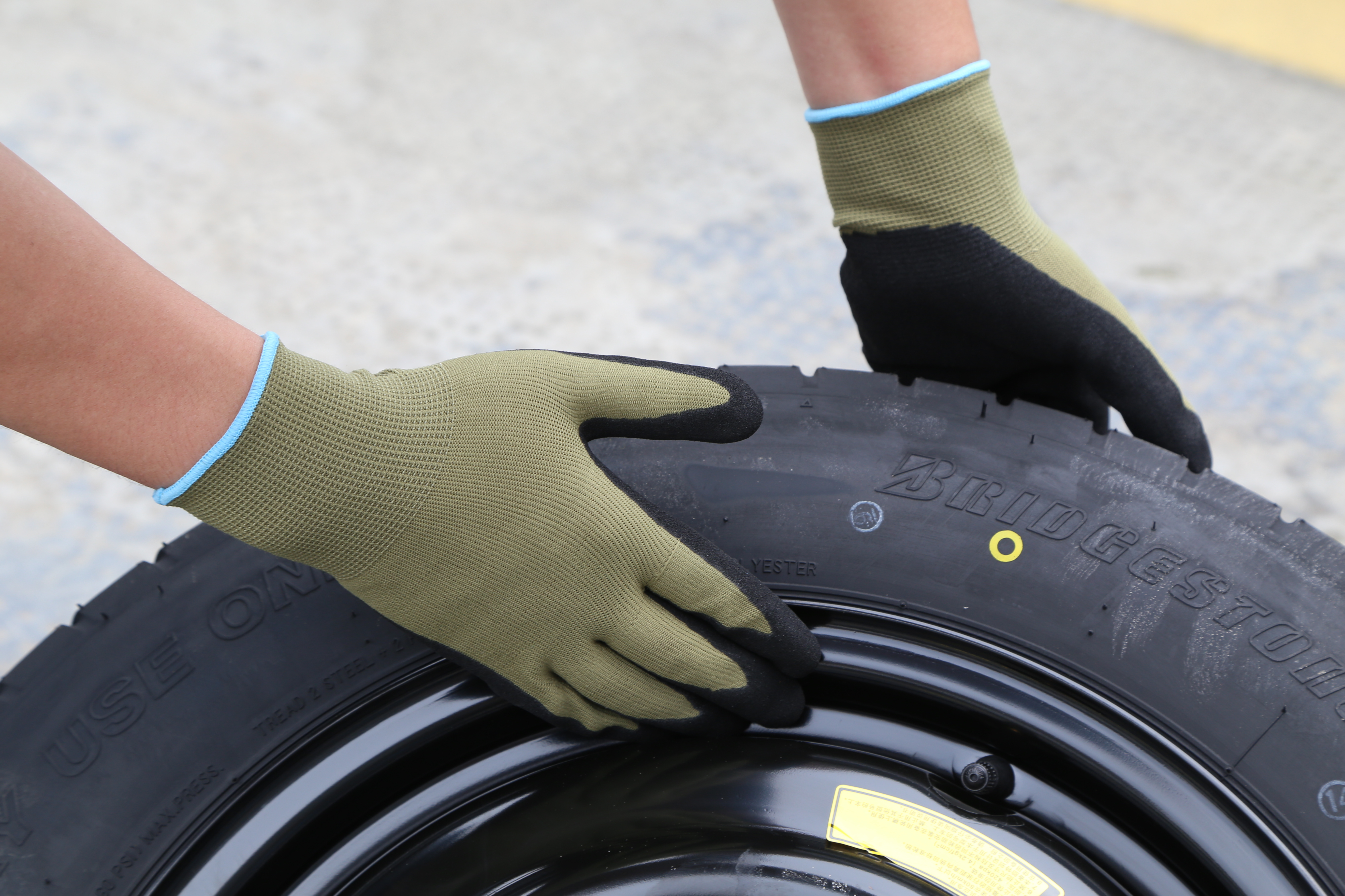 Sallow nylon with black nitrile