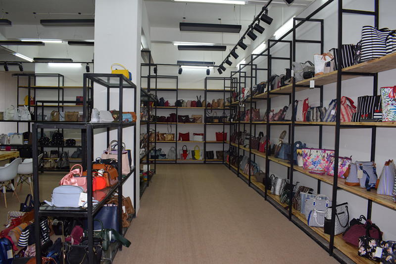 Guangzhou Mike Leather Goods Co., Ltd. – sports bags 3