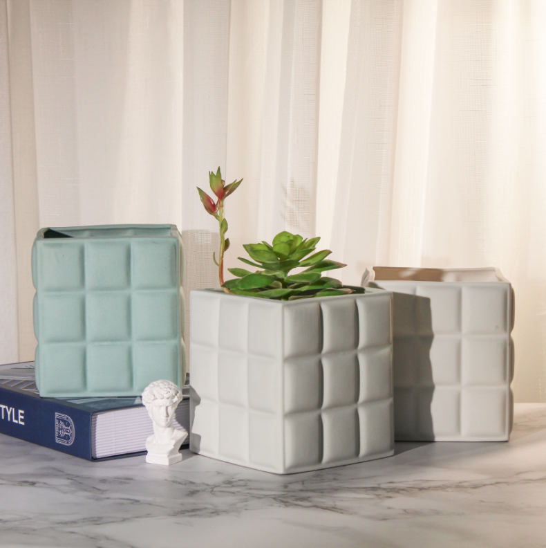 Square flowerpot