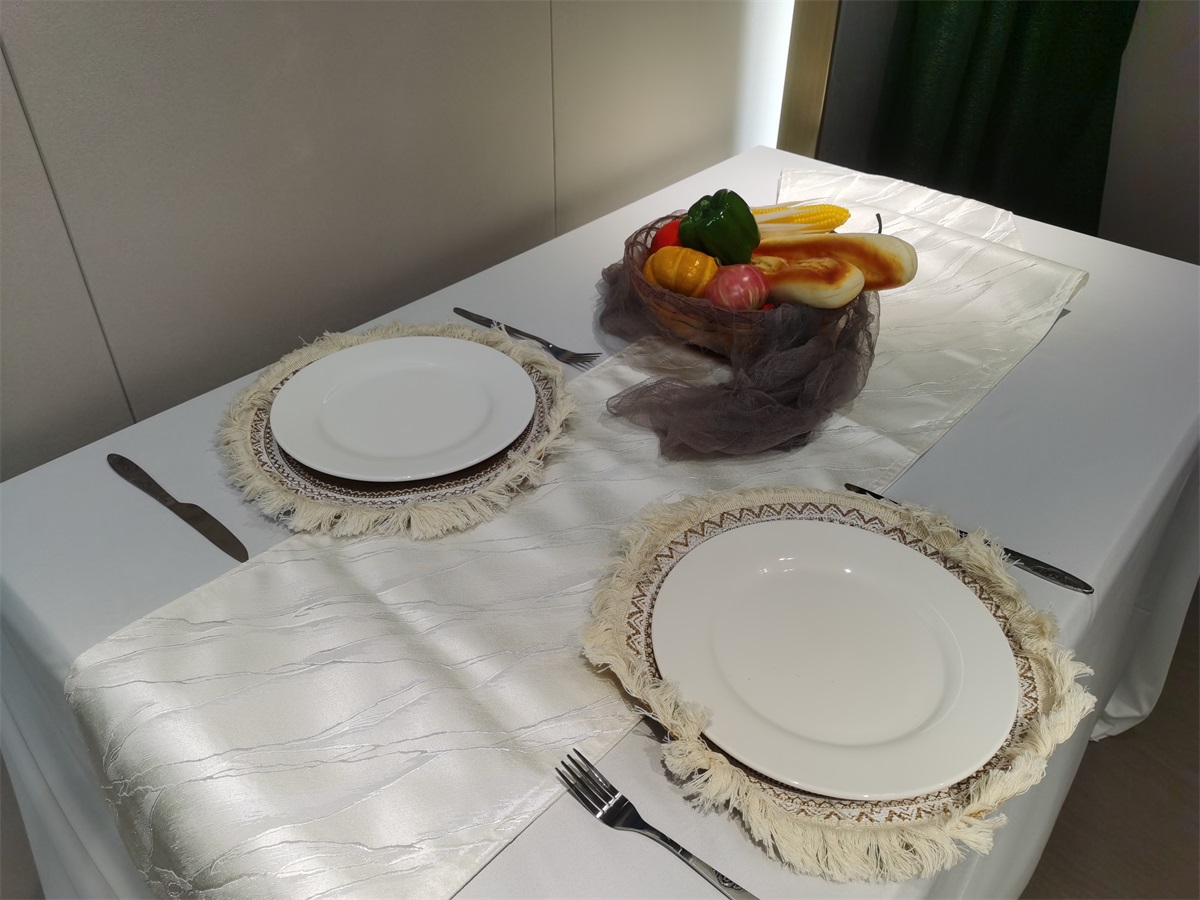 Table runner