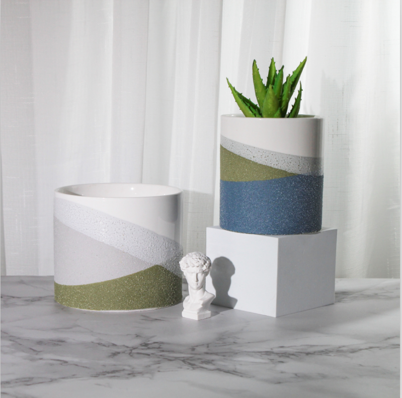 Flower pot