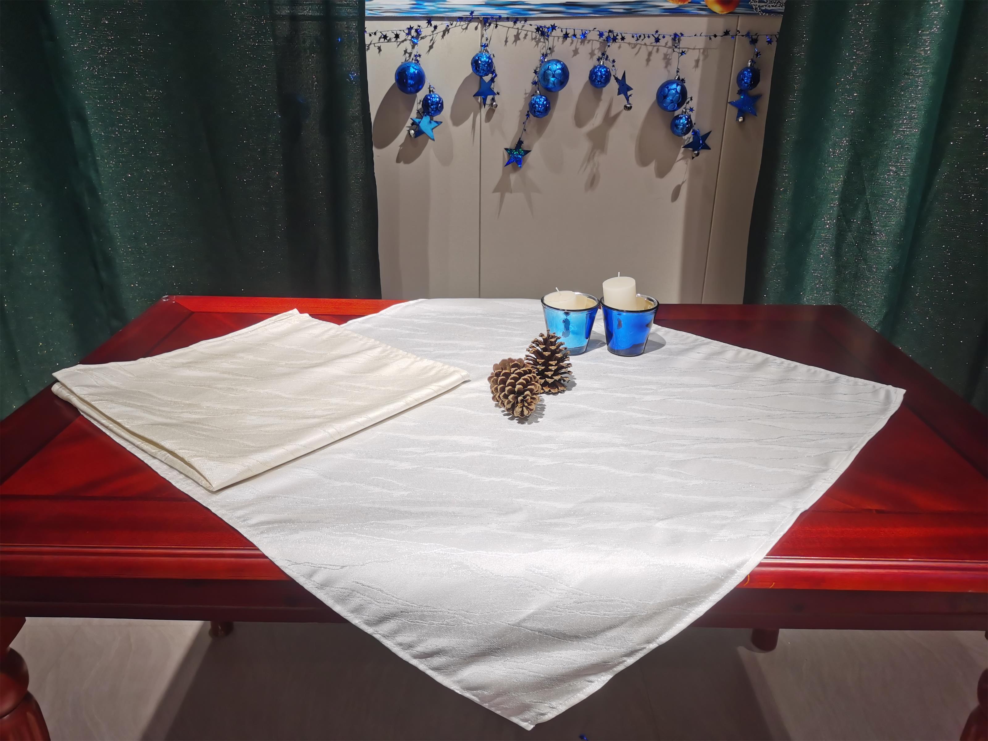 Christmas Lurex Table Cloth