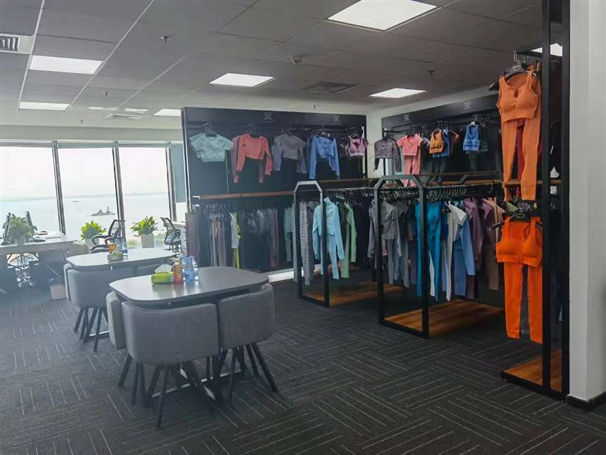 Shenzhen Xinlongming Trading Co., Ltd. – Fitness/yoga wear 1