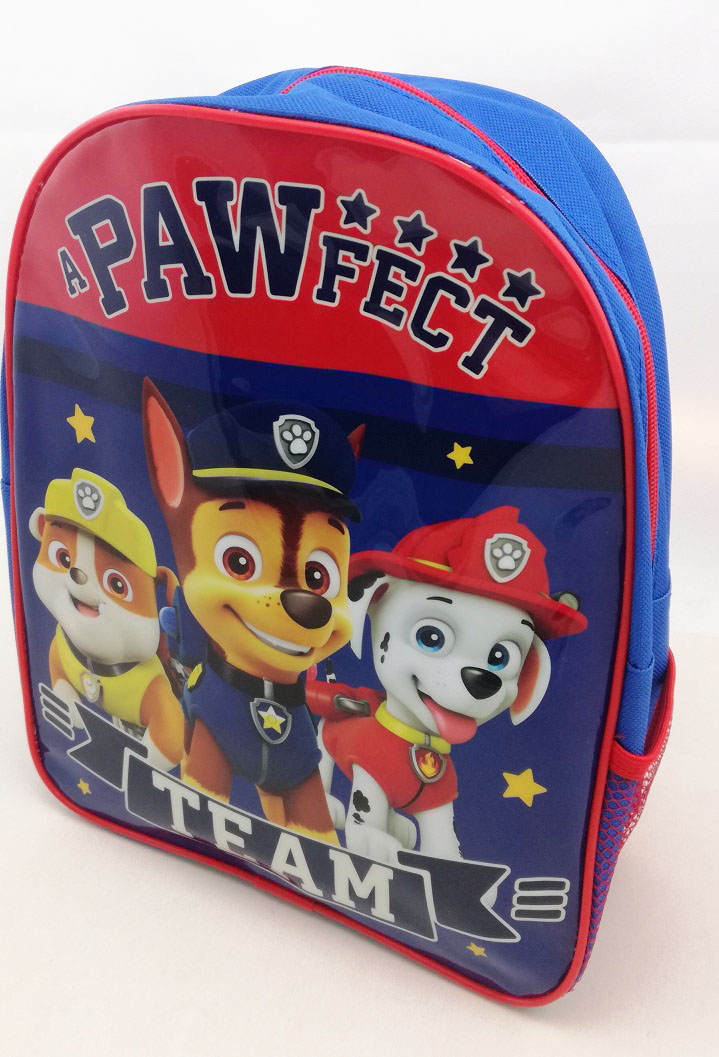 Kids use popular backpack