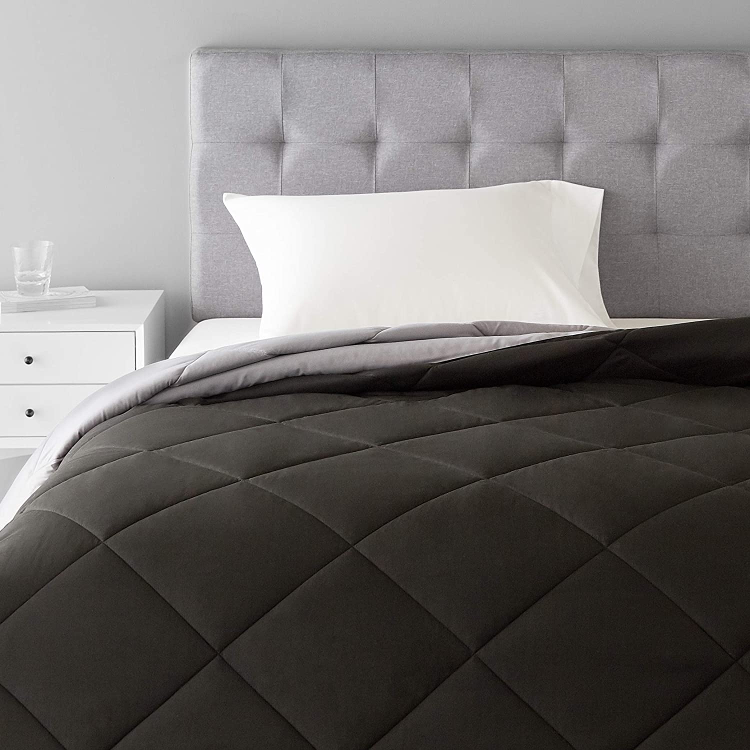 Lightweight Thin Summer Blanket, Ultra-Soft Breathable Bed Quilt