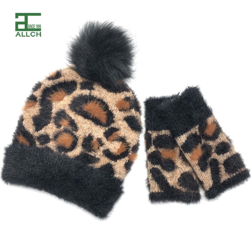 AL000594 Ladies Leopard Fluffy Bobble Beanie Hat Jacquard Hat and Glove