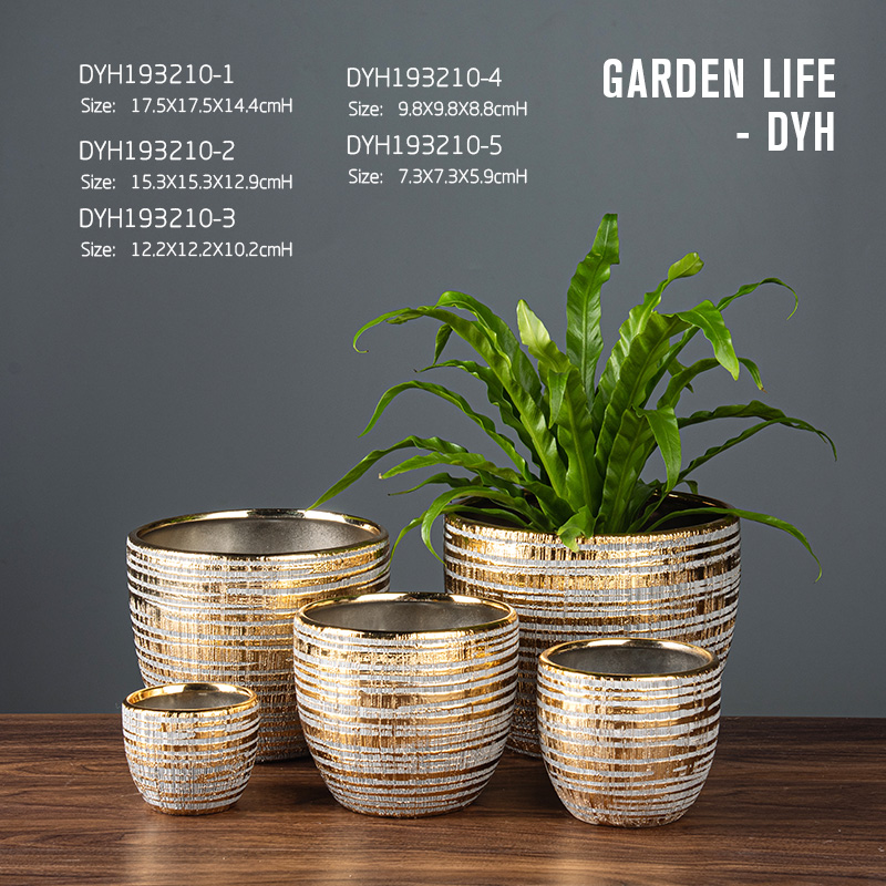 Exquisite shinny and matte across electroplated flower pot with round mouth curved edge