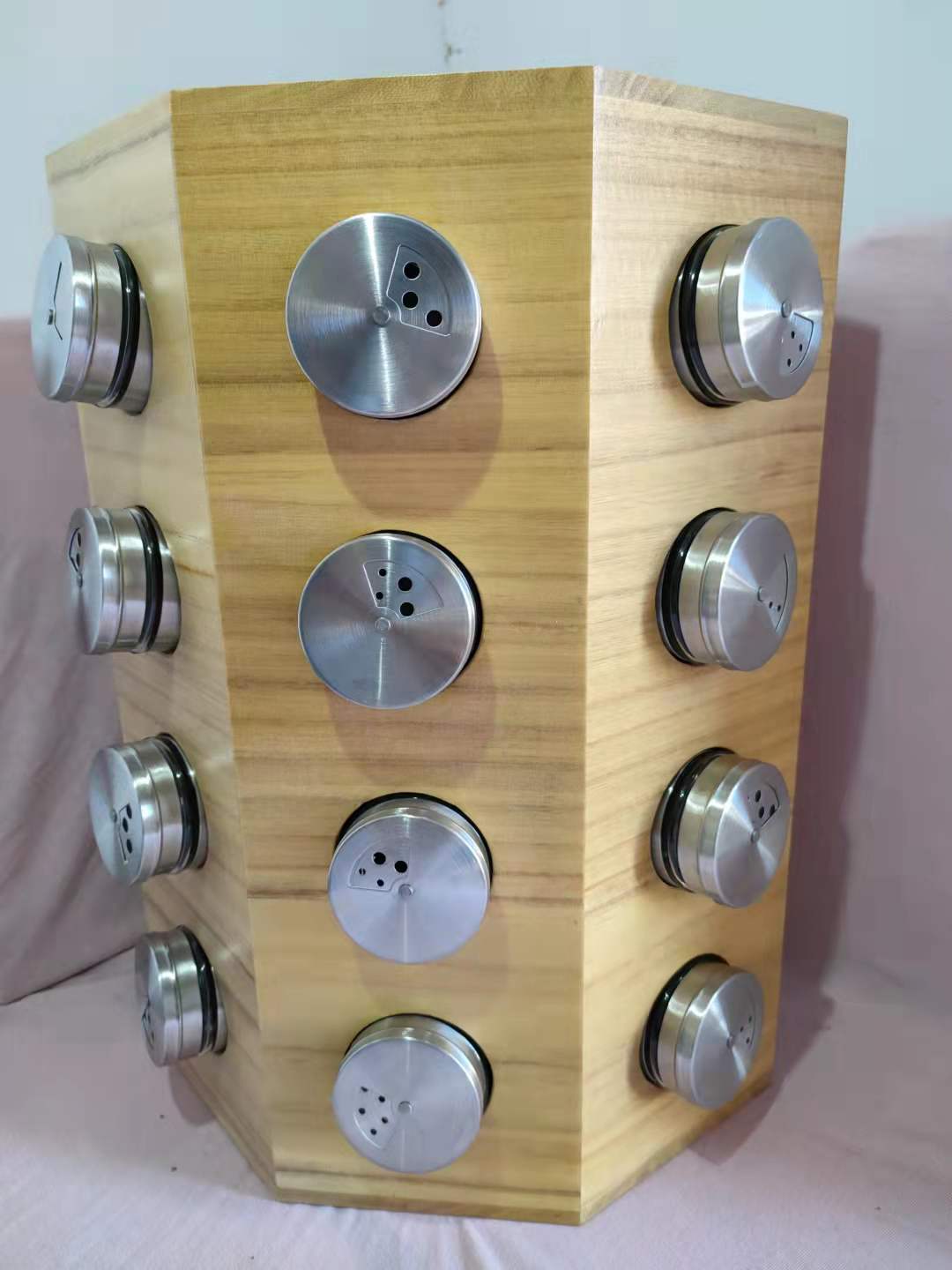 spice jar with rotating rack