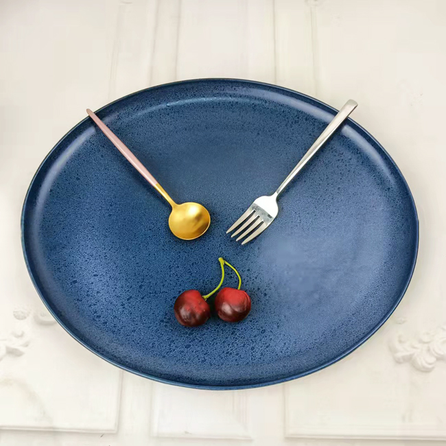 14.5 inch blue reactive glaze with dot lager ovel platter